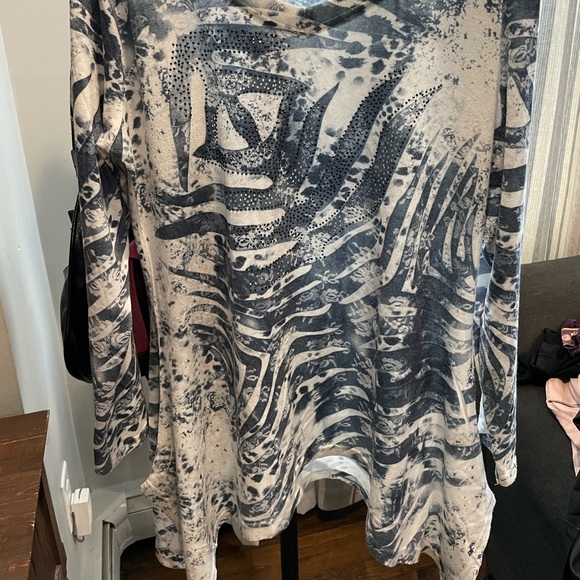 High secret apparel XL blue and white blouse - Picture 2 of 8